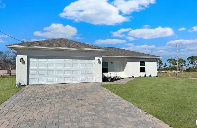 Spacious 4-BR New Build Home in Cape Coral photos photos