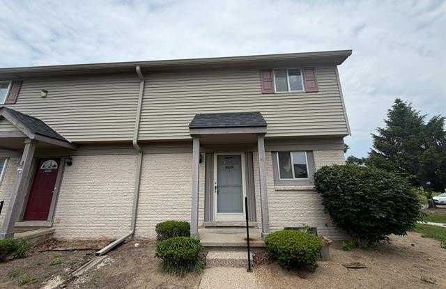 2052 Orchard Crest Street photos photos