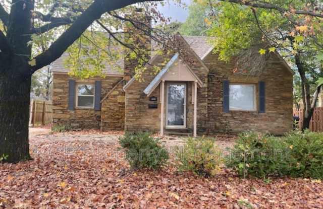 2204 South Greenwood Avenue photos photos 2204 South Greenwood Avenue photos photos