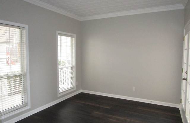 3425 Palm Circle NW Gallery 3