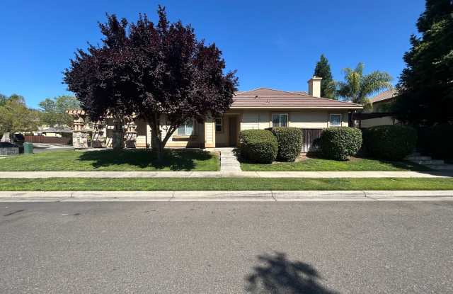 Nice Oakdale home on corner lot - 685 Stetson Drive, Oakdale, CA 95361 Nice Oakdale home on corner lot - 685 Stetson Drive, Oakdale, CA 95361