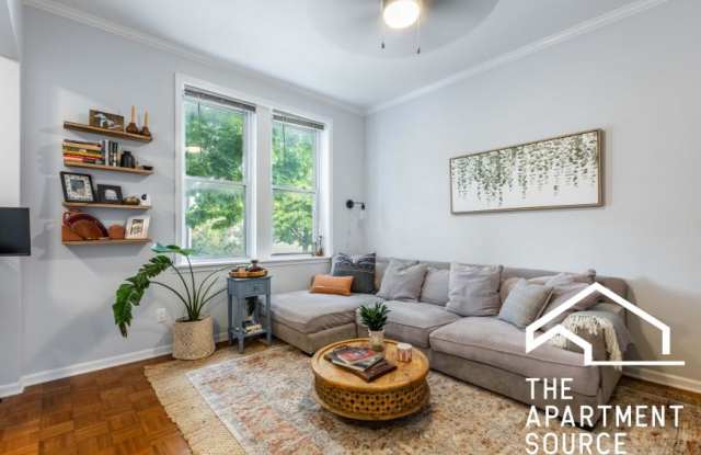 2215 West Wellington Ave. photos photos