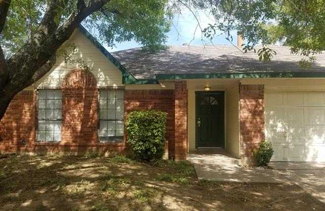 2812 Creekwood Lane Gallery 2