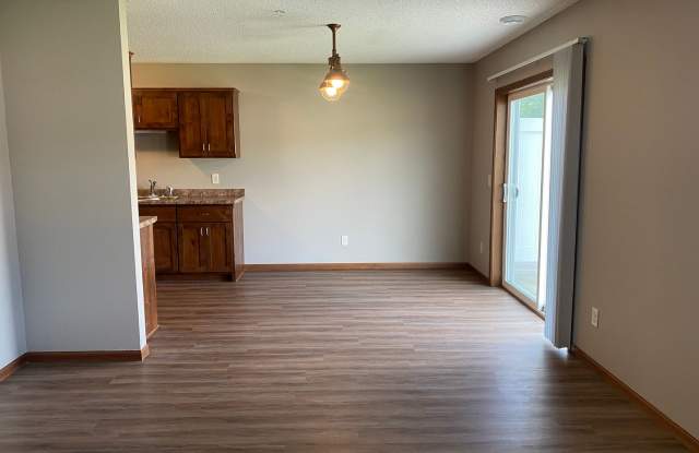 3 Bedroom 1.5 Bath Townhome in Sauk Rapids! Gallery 3