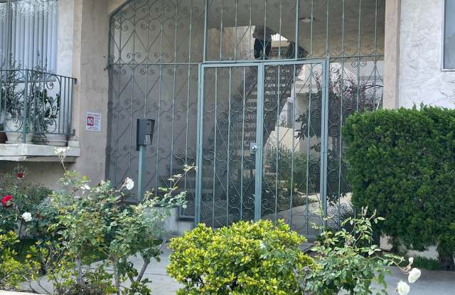 LUXURY LIVING AT AN AFFORDABLE PRICE photos photos