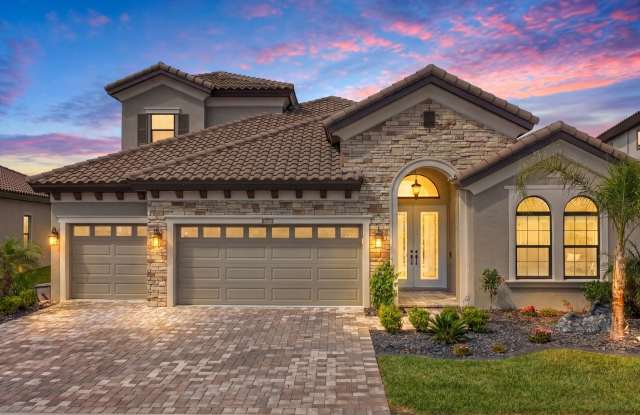 LUXURY RENTAL | MODEL-PERFECT & MOVE-IN READY Gallery 1