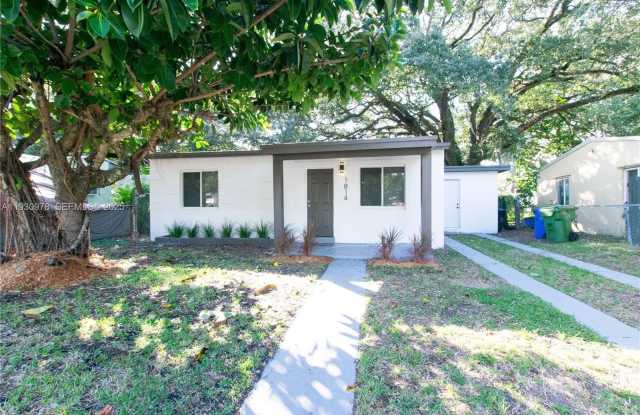 1814 NW 8th Pl - 1814 Northwest 8th Place, Fort Lauderdale, FL 33311