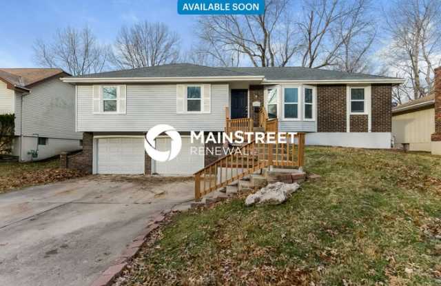 13310 Palmer Avenue - 13310 Palmer Avenue, Grandview, MO 64030