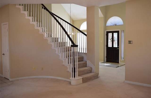 100 Thistle Sage Court Gallery 3