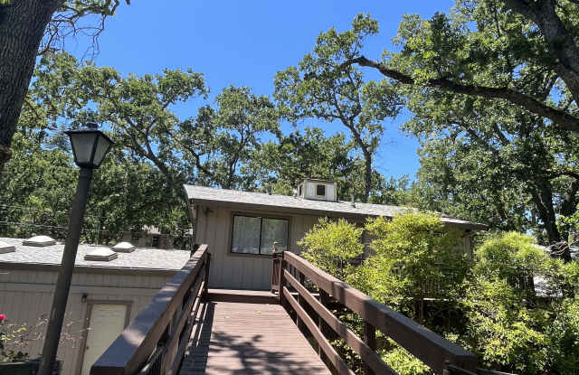 3121 Walnut Boulevard photos photos