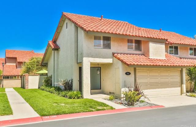 711 Ashland Drive - 711 Ashland Drive, Huntington Beach, CA 92648