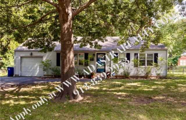 7523 Mackey Street - 7523 Mackey Street, Overland Park, KS 66204