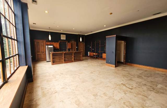 1000 East Martin Luther King Boulevard - 305 photos photos