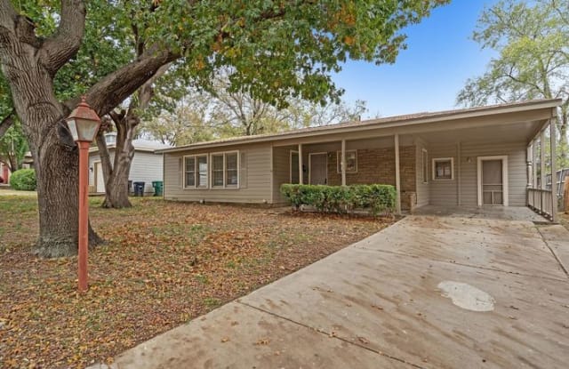 3551 Binyon Avenue - 3551 Binyon Avenue, Fort Worth, TX 76133