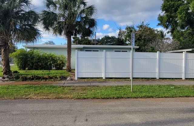3391 Sw 21st St - 3391 Southwest 21st Street, Fort Lauderdale, FL 33312