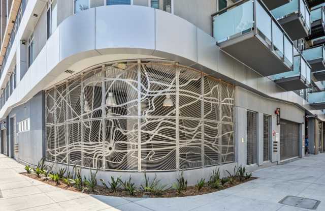Link Apartments Four12 Gallery 2
