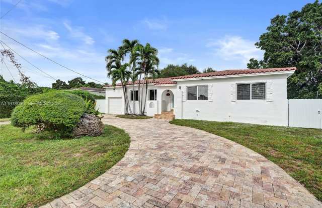 5801 SW 20th St photos photos