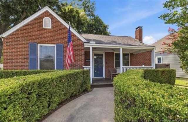 1348 S College Avenue photos photos 1348 S College Avenue photos photos