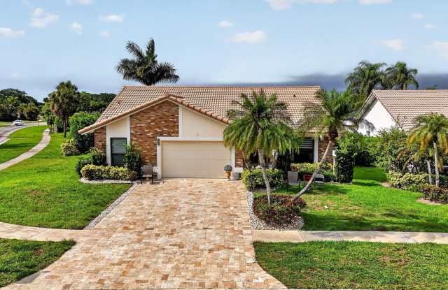 10065 Camelback Lane Gallery 3