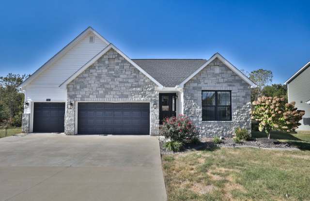 Custom Build 4 Bedroom, 3 Bath Home Gallery 1