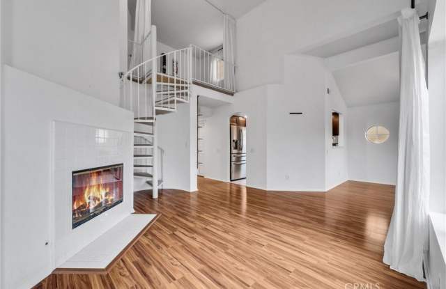 3122 E Genoa photos photos