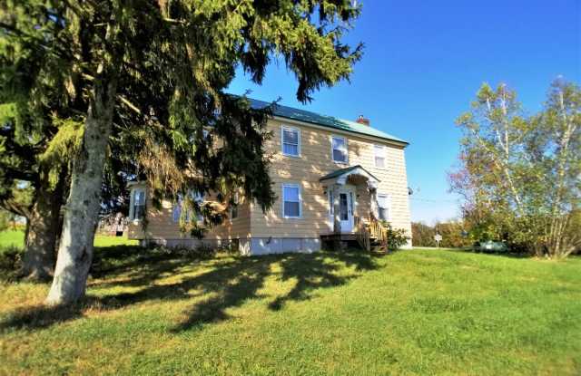 27 Yasgur Rd photos photos