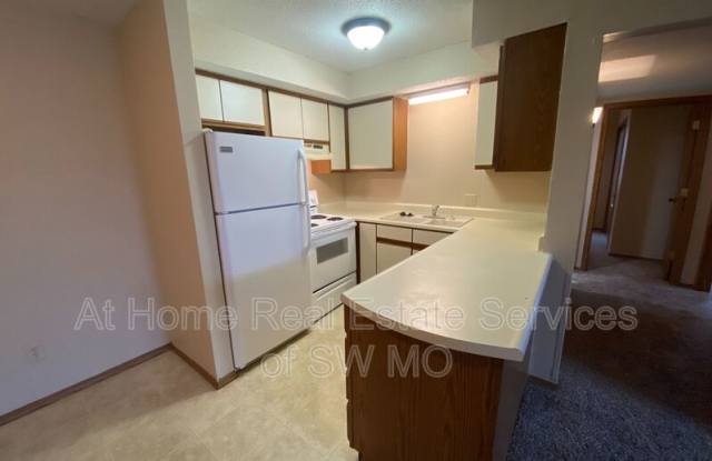 2850 S Rogers photos photos