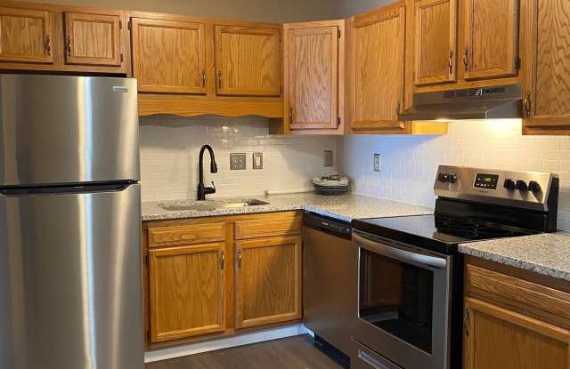 1284-B9 OX Road - 1284 South Ox Road, Woodstock, VA 22664