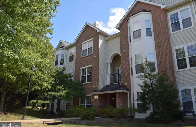 4132 FOUNTAINSIDE LANE - 4132 Fountainside Lane, Fair Oaks, VA 22030