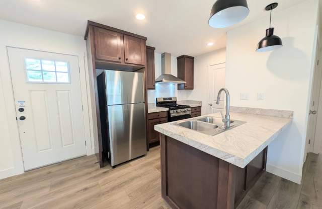 400 Sulphur Bank Dr photos photos