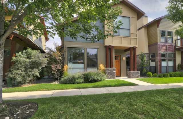 1172 E Lone Shore Gallery 1
