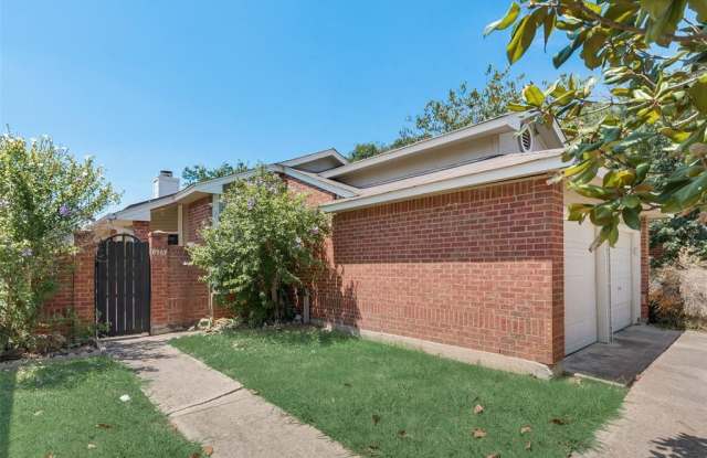 6737 Poppy Drive Gallery 3