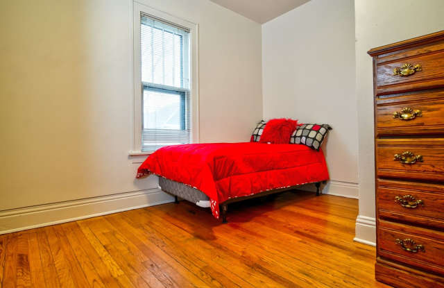 212 North Blount Street Gallery 2