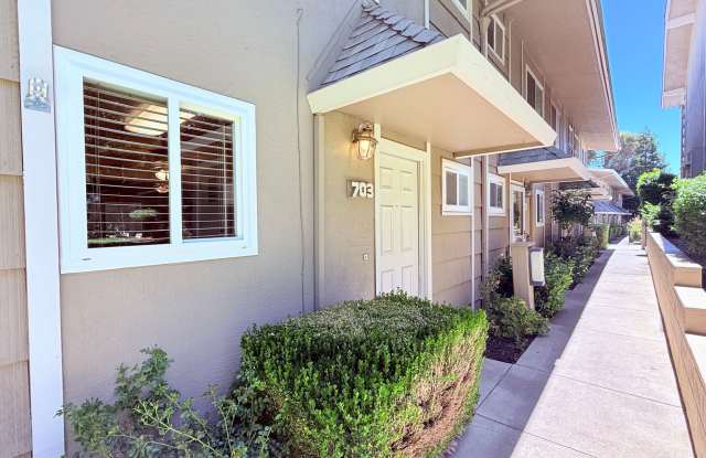 Charming 2BD/1.5BA, Two-Story Townhouse in West Side Danville, Near Downtown- Available NOW! photos photos