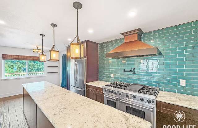 Spacious Vista Home with Large Lot, Designer Finishes  Guest Suite photos photos