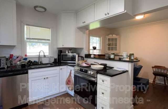 2632 Toledo Avenue S Gallery 2