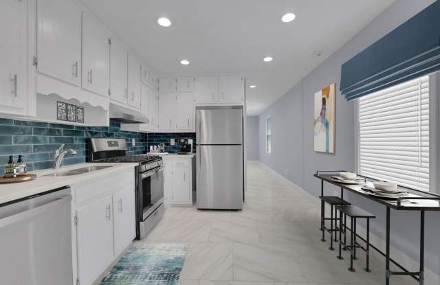 Newly Renovated 3 bedroom / 2 Bathroom Duplex in Conyers Gallery 3