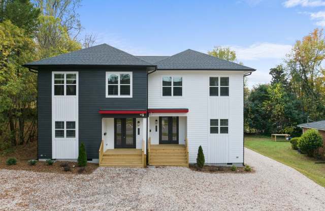 2211 Garden Pl - Convenient 4BR 4BA Duplex Gallery 1