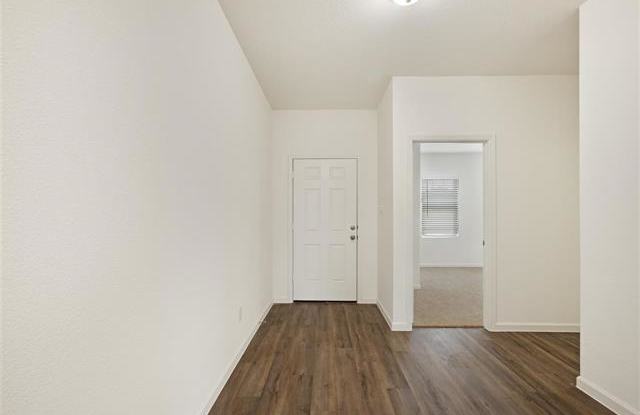 5305 Stone Meadow Lane Gallery 3