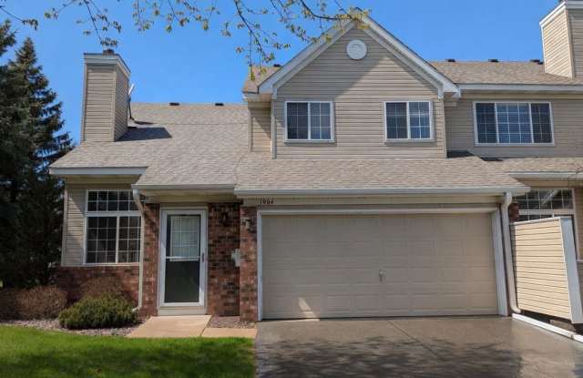Stunning 2 Bedroom Home in The Heart of Eagan photos photos