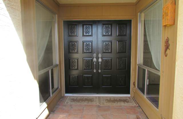 10258 E SPRING CREEK Road Gallery 3