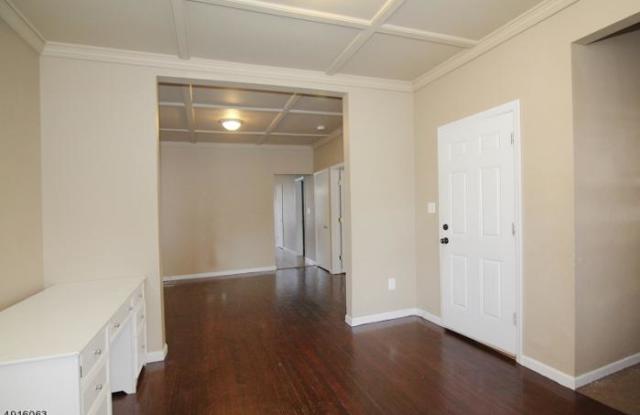 16 19th Ave #2 Gallery 4