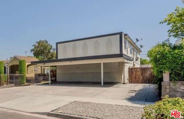 2210 S Sycamore Ave photos photos