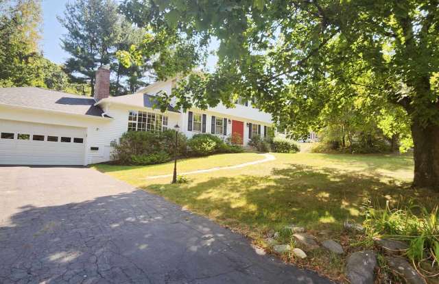 18 Townsend Drive Gallery 2