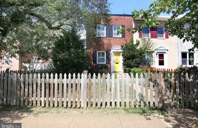 37 W REED AVENUE - 37 West Reed Avenue, Alexandria, VA 22305