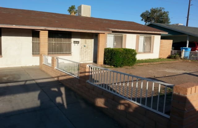 1815 N 47th Dr - 1815 North 47th Drive, Phoenix, AZ 85035