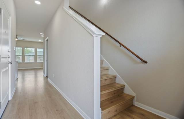 7103 Georgeann Dr. Gallery 4