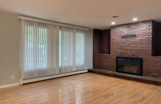 129 Hall St photos photos