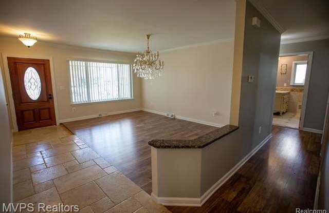 35470 Dearing Drive Gallery 3