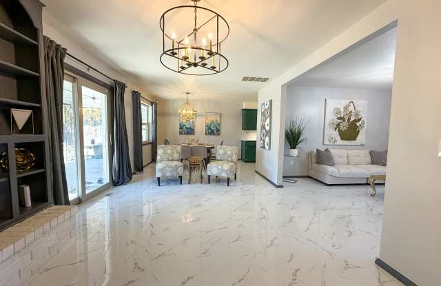 1518 Cinderella Avenue Gallery 2